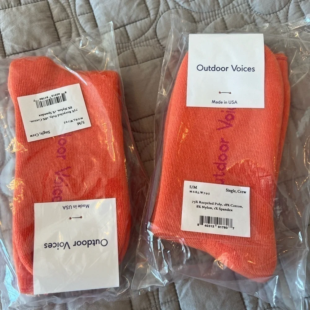 Outdoor Voices Comfort Sock NWT Clementine size S/M